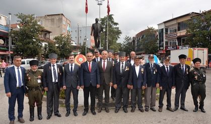 Hendek de Gaziler Günü Törenle Kutlandı...