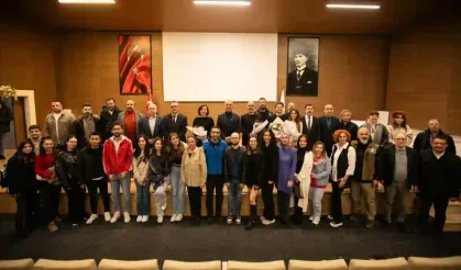 Hendek de “Atatürk Filmi” Gösterimi Gerçekleştirildi