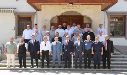 Hendek’te Resmi Bayramlaşma Programı Düzenlendi