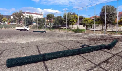 Hendek Köprübaşı Spor Tesis Çalışmaları Sürüyor