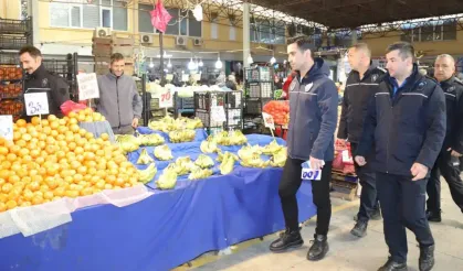 Salı Pazarında Hendek Zabıta Ekipleri Denetim Yaptı