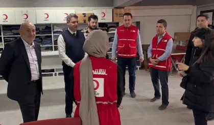 Hendek Kızılay Butik Mağazası ve Aşevi’ni ziyaret ettiler