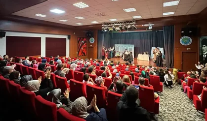 Hendek’te “Müfettiş” Tiyatro Oyunu Sahnelendi