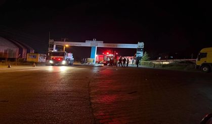 Hendek’te Kimyasal Yüklü Tankerde Sızıntı 2 Kişi Etkilendi  AFAD, Jandarma, Belediye ve Ekipler Alarmda