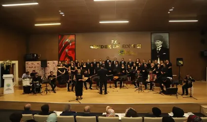 Hendek'te Cumhuriyetin 103. Yılına Özel Türkü Gecesi