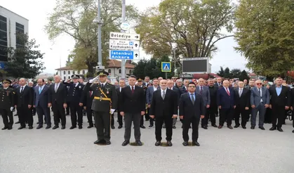 Hendek'te Cumhuriyet'in 103. Yılı Coşkuyla Kutlandı