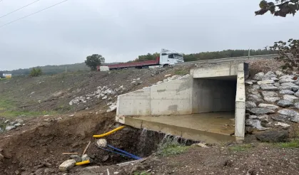 Hendek D-100’de Sanayi Sitesini Su Basma Tehlikesi Sona Erdi