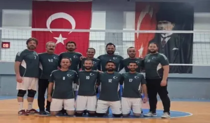 Hendek MEB Takımları Kamuspor Oyunları'nda Finallere Yükseldi