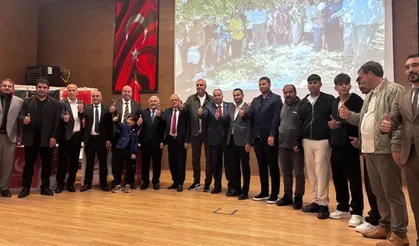 Yeniden Refah Hendek İlçe Divan Toplantısı Gerçekleşti