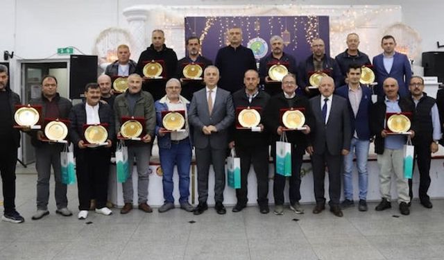 Hendek'te Emekli Olan Personeller İftarda Buluştu