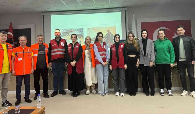 TRAC ve Kızılay Şubeleri Afet Yönetimi Konferansı Düzenlediler