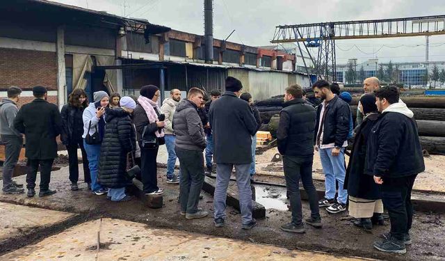 Hendek MYO Öğrencileri Düzce Kapsan Ahşap’a Teknik Gezi Düzenledi