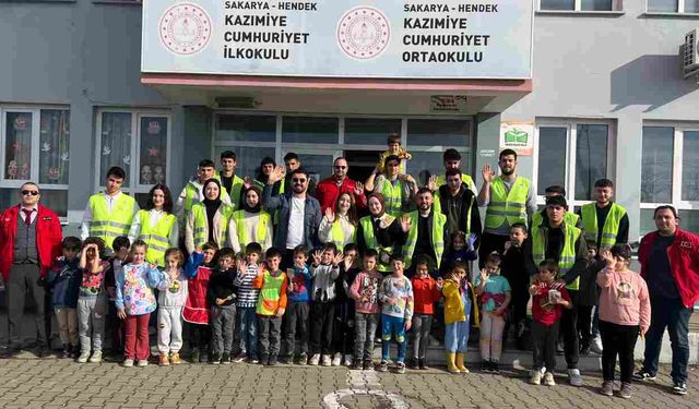 Kazımiye İlkokulu'na Renk Kattılar