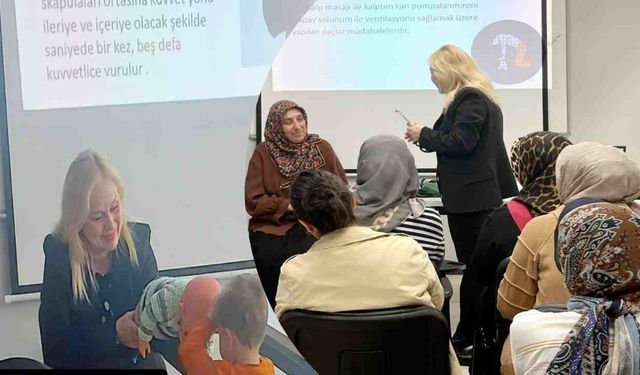 Hendek'te yaşamsal ilk müdahale eğitimi verildi.