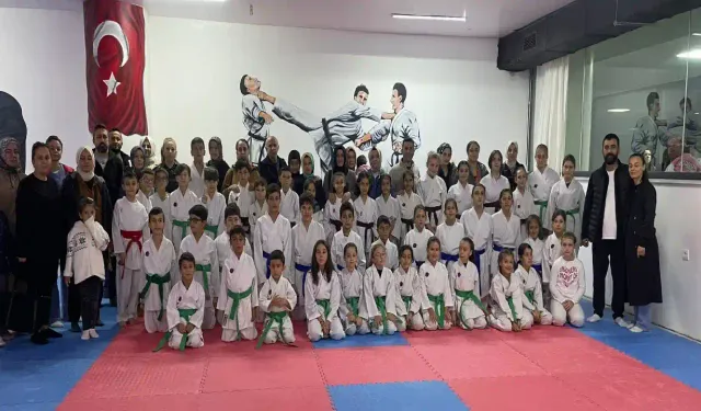 Hendek'te Terfi Töreni Sevinci yaşandı