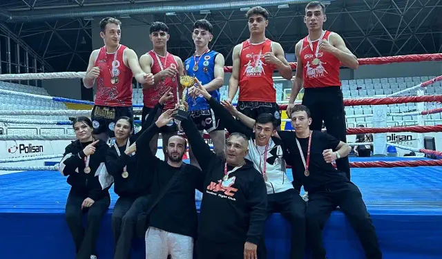 Hendek Muaythai Takımı’ndan Cumhuriyet Kupası’nda Büyük Başarı