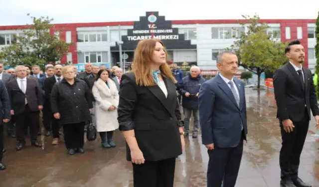 Hendek’te 24 Kasım Öğretmenler Günü Törenle Kutlandı