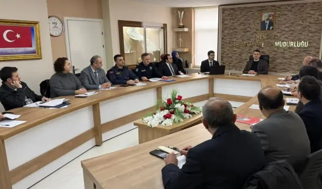 Hendek’te Bağımlılıkla Mücadele Toplantısı Gerçekleştirildi