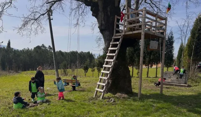 Hendek’te Doğa Eğitim Merkezini Ziyaret Etti