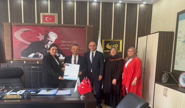Hendek'te İlk İmge Okulları "Blue School" Etiketi Aldı