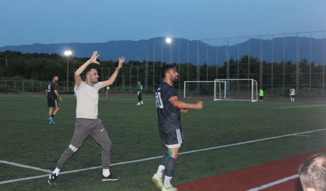 Kayalar Yarı Finale Yükseldi