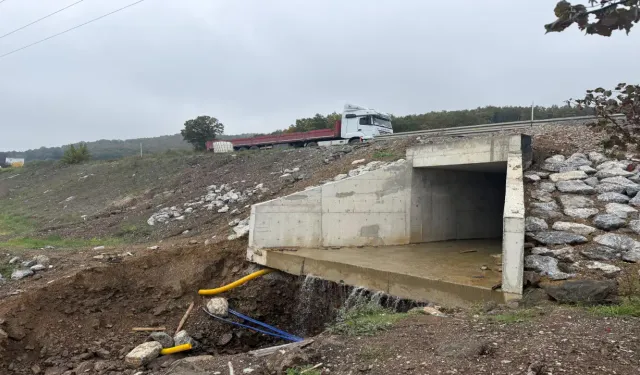 Hendek D-100’de Sanayi Sitesini Su Basma Tehlikesi Sona Erdi