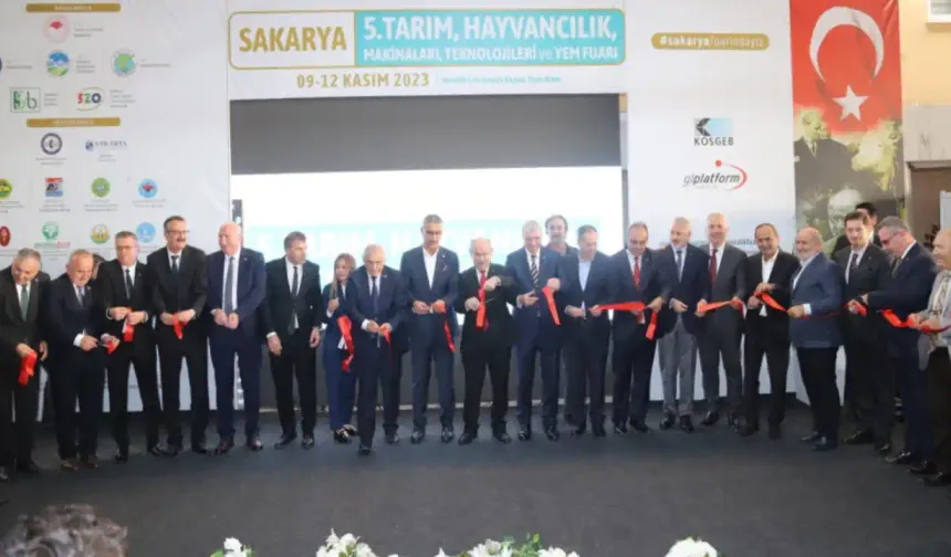 5. Sakarya Tarım, Hayvancılık Makinaları, Teknolojileri ve Yem Fuarı, açılış töreniyle start aldı