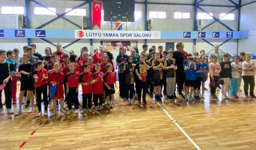 Hendekli Sporcular 23 Nisan Turnuvasında Madalyalarla döndüler
