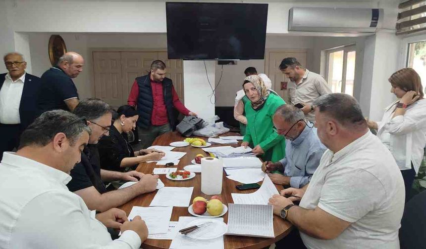 Hendek'te Muhtarlara Kapsamlı Sağlık Eğitimi Verildi