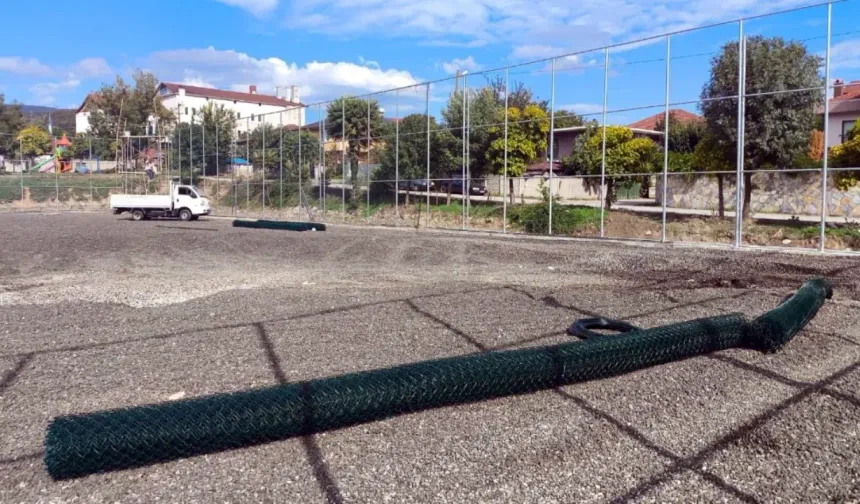 Hendek Köprübaşı Spor Tesis Çalışmaları Sürüyor
