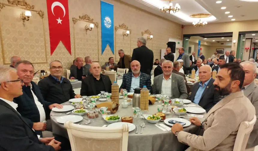 Hendekli Muhtarlar, 19 Ekim Muhtarlar Günü’nde Sakarya’da Buluştu