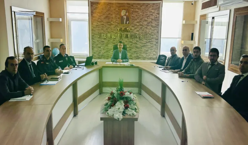 Hendek’te “Sokak Hayvanlarını Koruma” Toplantısı Gerçekleşti