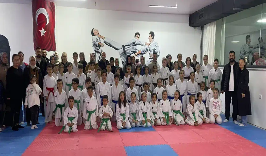 Hendek'te Terfi Töreni Sevinci yaşandı