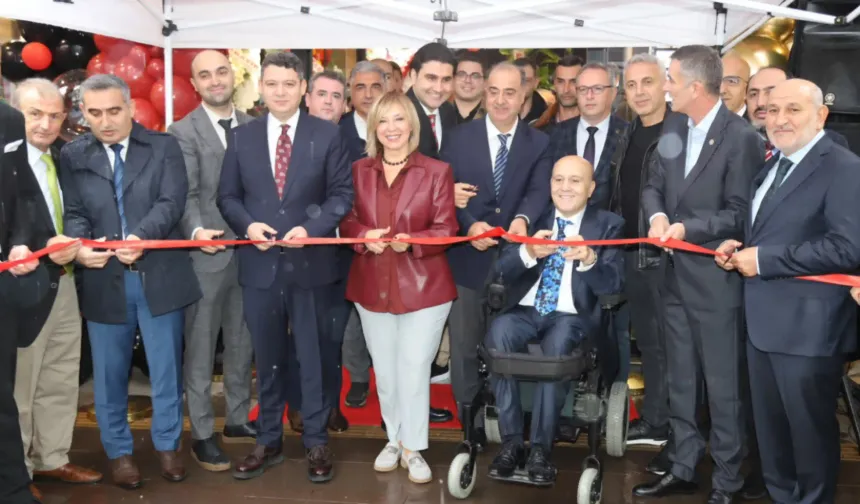 Yenilenen Hendek Arçelik Mağazası açıldı...