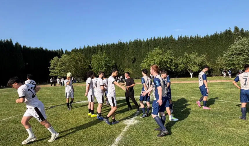 Hendek MYO'da Futbol Turnuvası Başladı