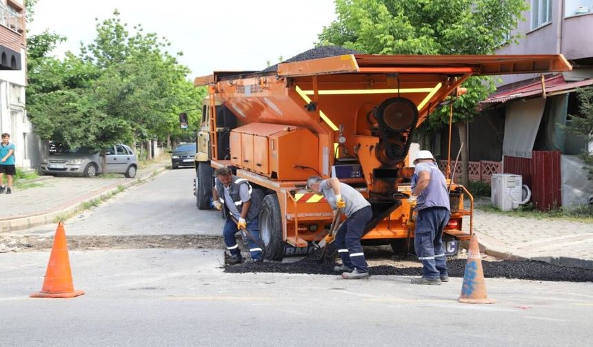 Hendek'te Yol ve Altyapı Seferberliği Sürüyor