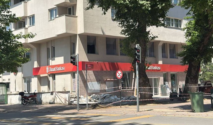 Hendek Ziraat Bankası Yeni Yerine Taşınıyor