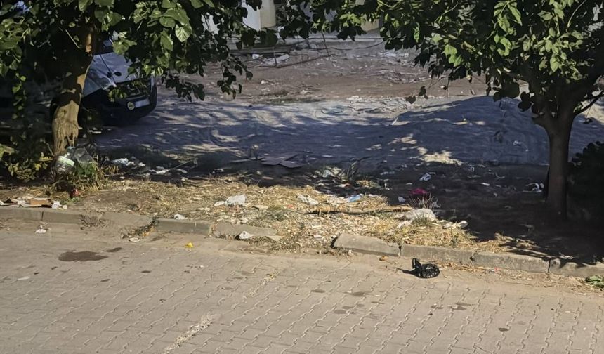 Hantek Kalıcı Konutları’nda Çöp Sorunu Büyüyor