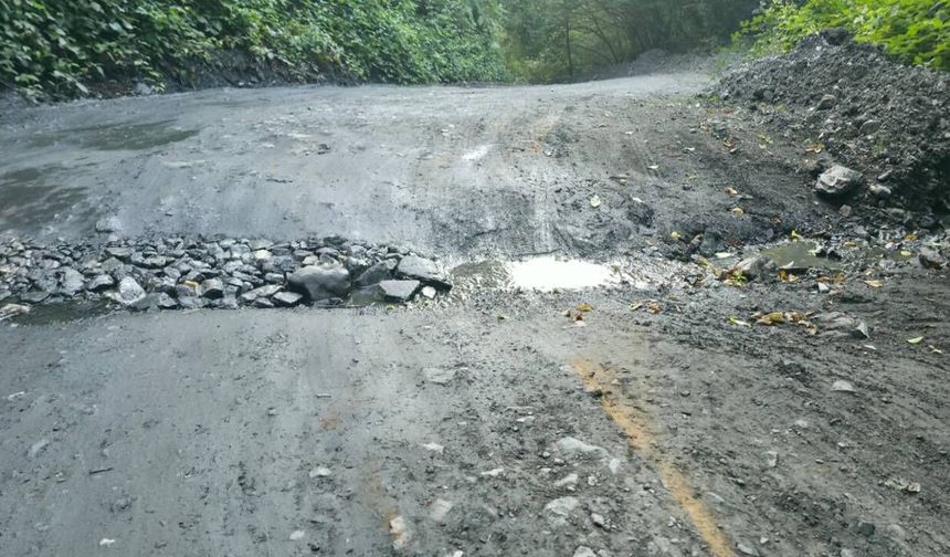 Keremali Yayla Yolunda Büyük Çukur Tepkisi