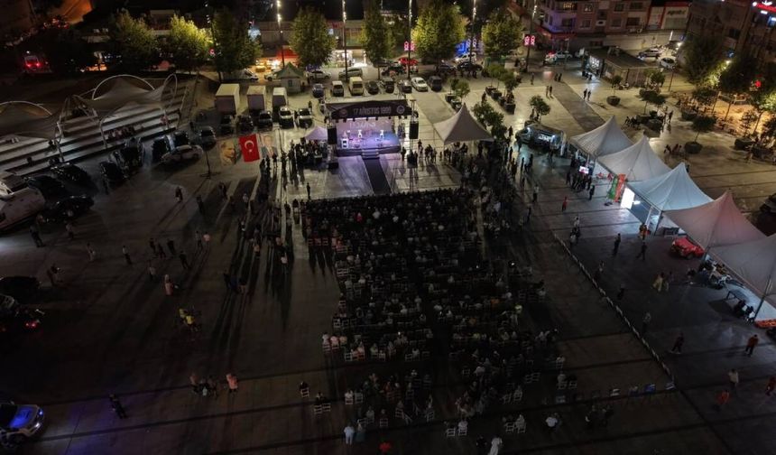 Sakarya’da 17 Ağustos’un 27. Yılında Anma Programı Düzenlendi