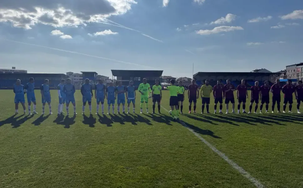 Hendek'te Veteranların Fırtınası: A.Ü. Masterler’ı 4-1 Mağlup Ettiler