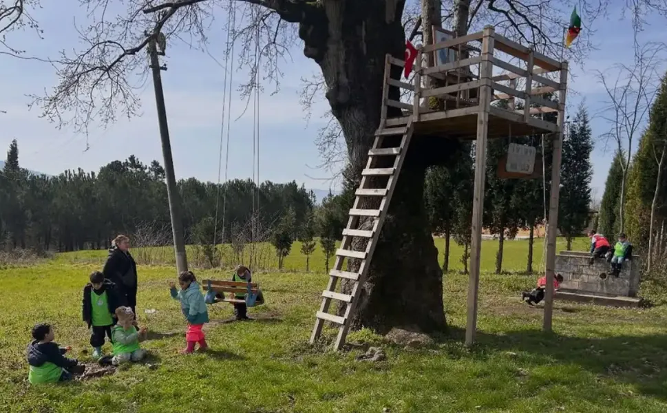 Hendek’te Doğa Eğitim Merkezini Ziyaret Etti