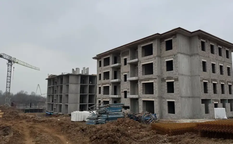 Hendek'te  TOKİ Konutları Yükseliyor