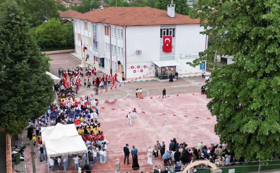 Hendek Ziya Gökalp İlkokulu’nda 23 Nisan Coşkusu Bugün Yaşandı