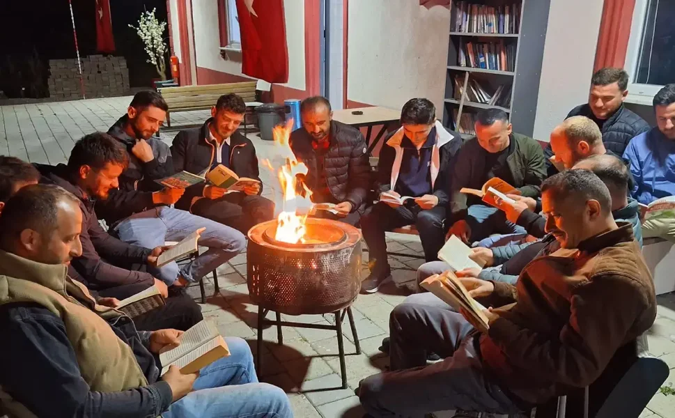 Hendek Akpınar’da Ateş Başı Okuma etkinlikleri düzenleniyor