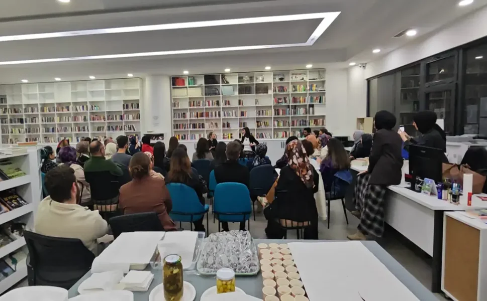 Hendek Kitap Okur Topluluğu'ndan İlk Yazar Söyleşisi