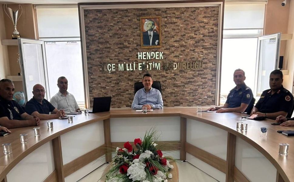 Hendek'te 15 Temmuz Programı İçin Hazırlık Toplantısı