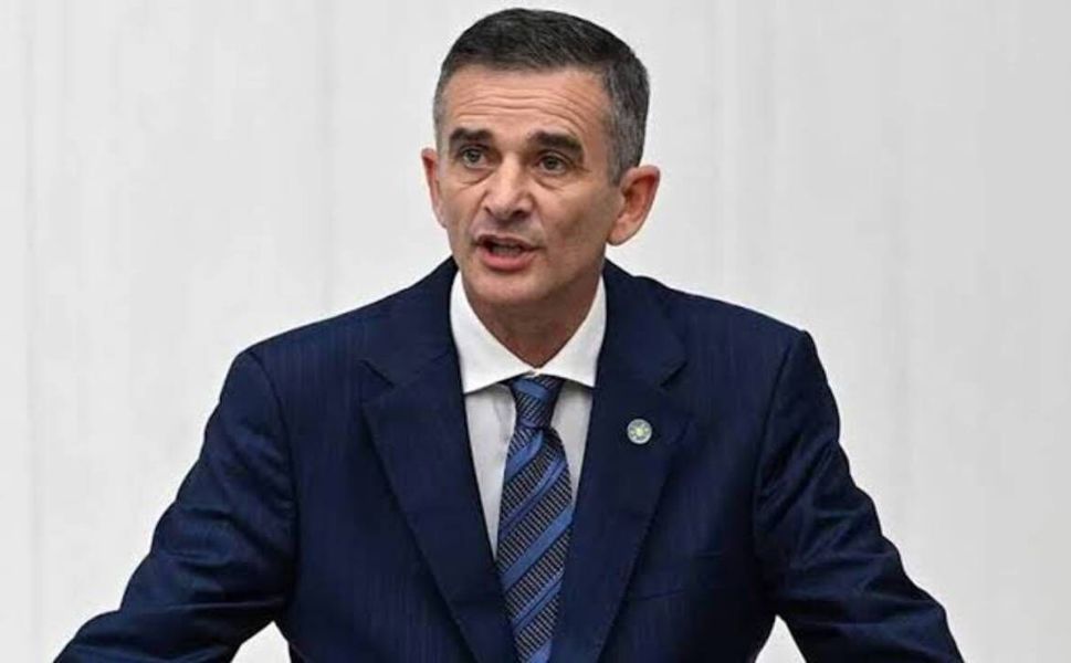 Sakarya Milletvekili Ümit Dikbayır CHP'den İstifa Etti