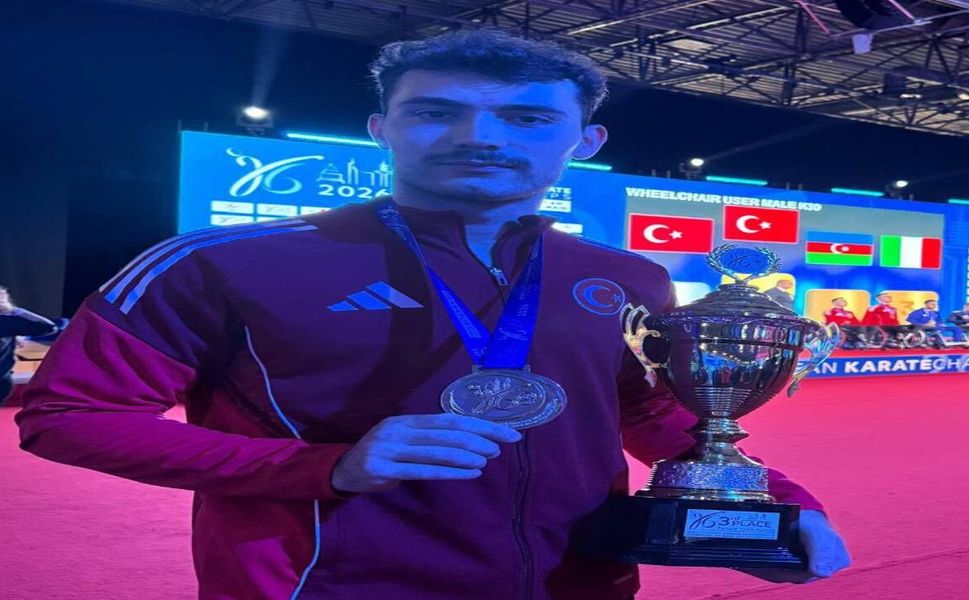 Hendek’te Şampiyon İçin Ödül Töreni Düzenleniyor
