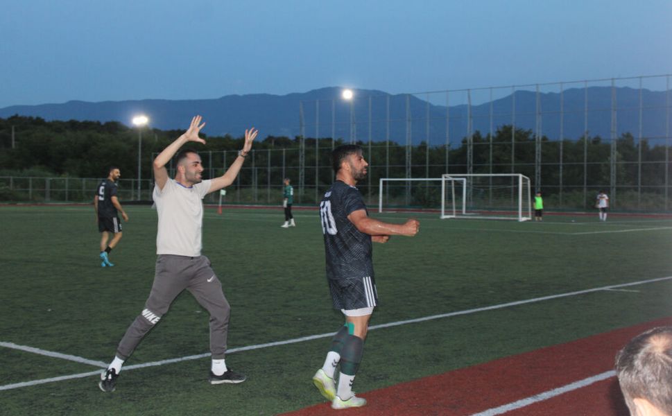 Kayalar Yarı Finale Yükseldi